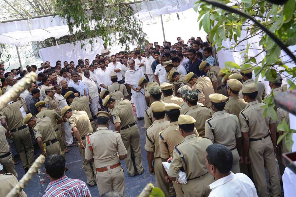 Dr D Ramanaidu Funeral Photos