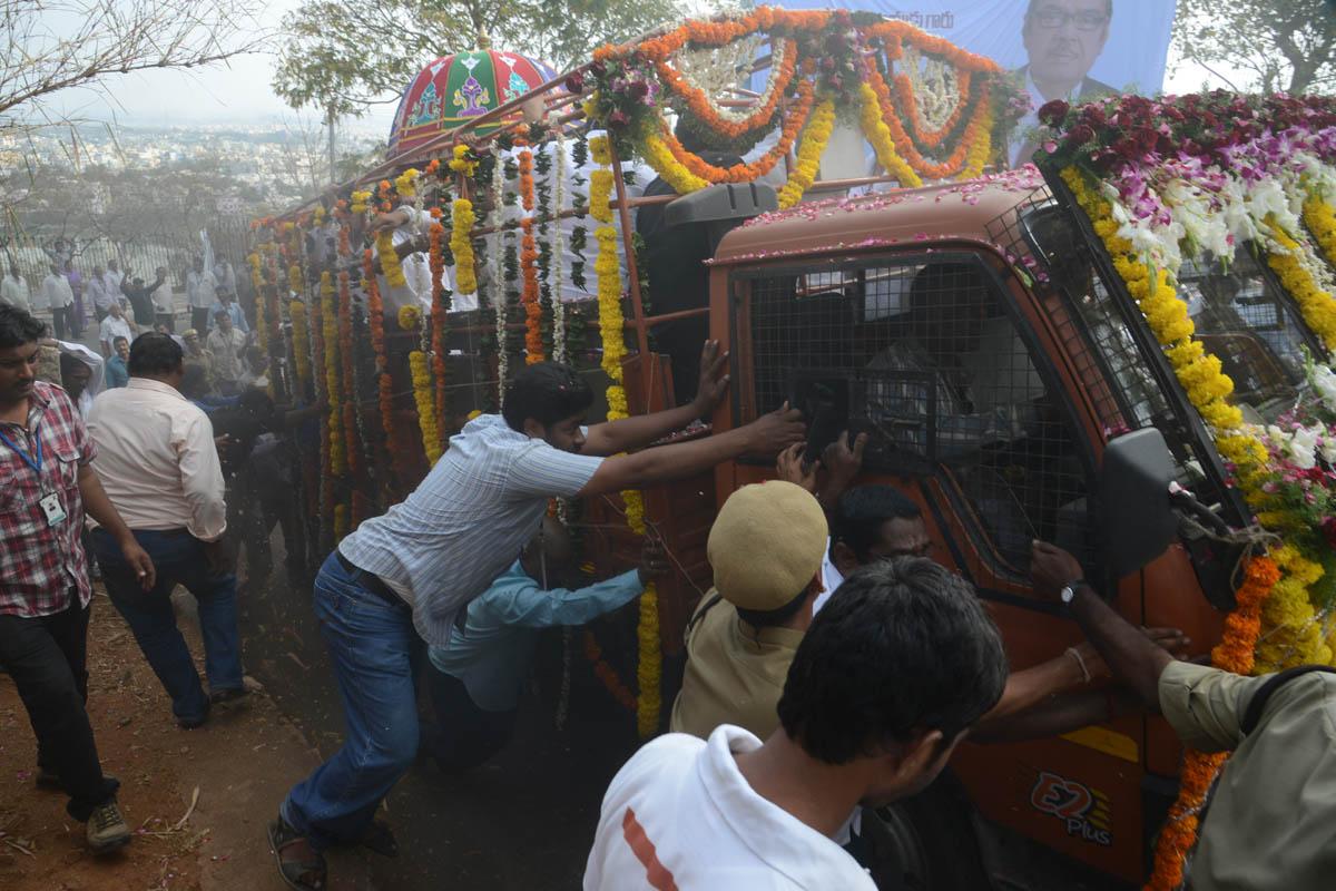 Dr D Ramanaidu Funeral Photos