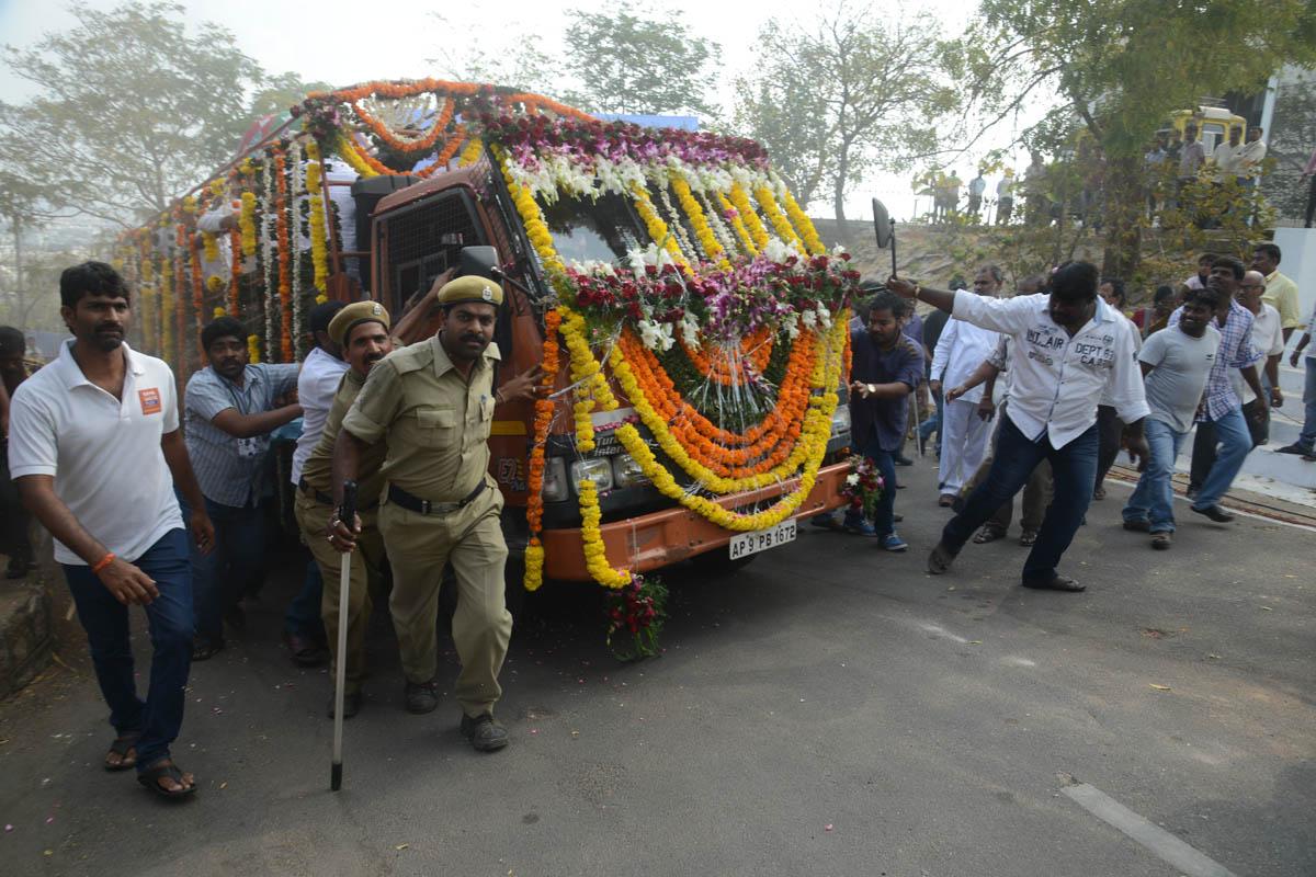 Dr D Ramanaidu Funeral Photos