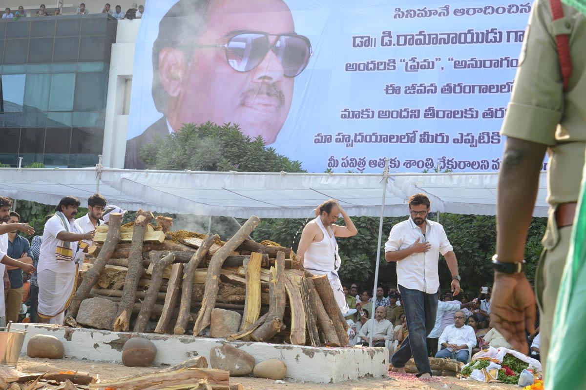 Dr D Ramanaidu Funeral Photos