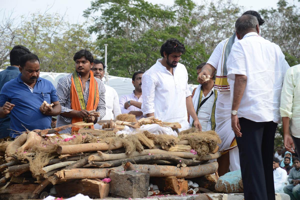 Dr D Ramanaidu Funeral Photos