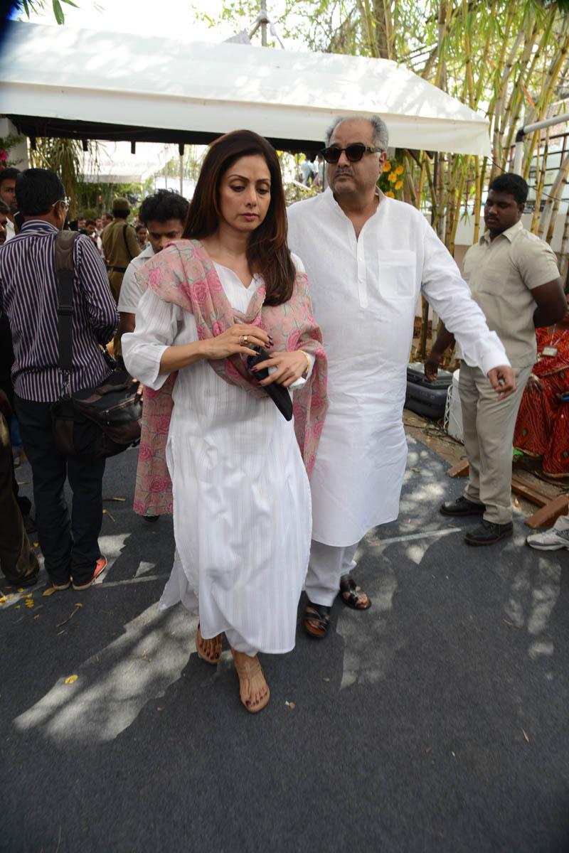 Dr D Ramanaidu Funeral Photos
