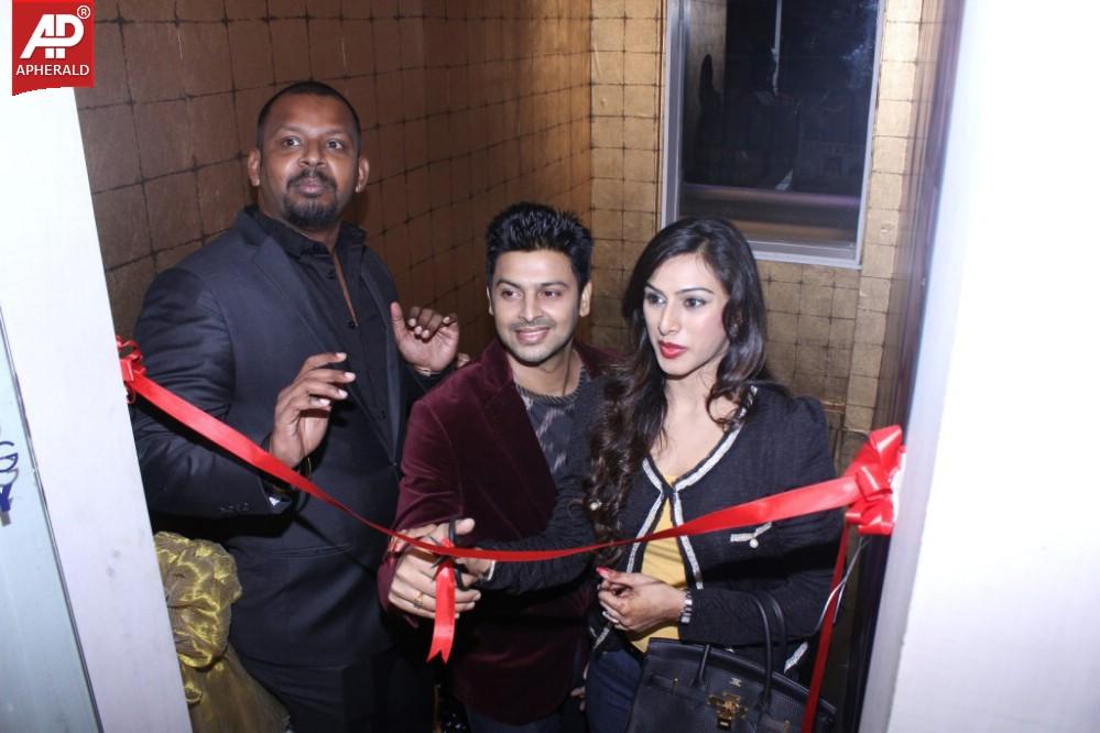 Essensuals Salon Launch In India