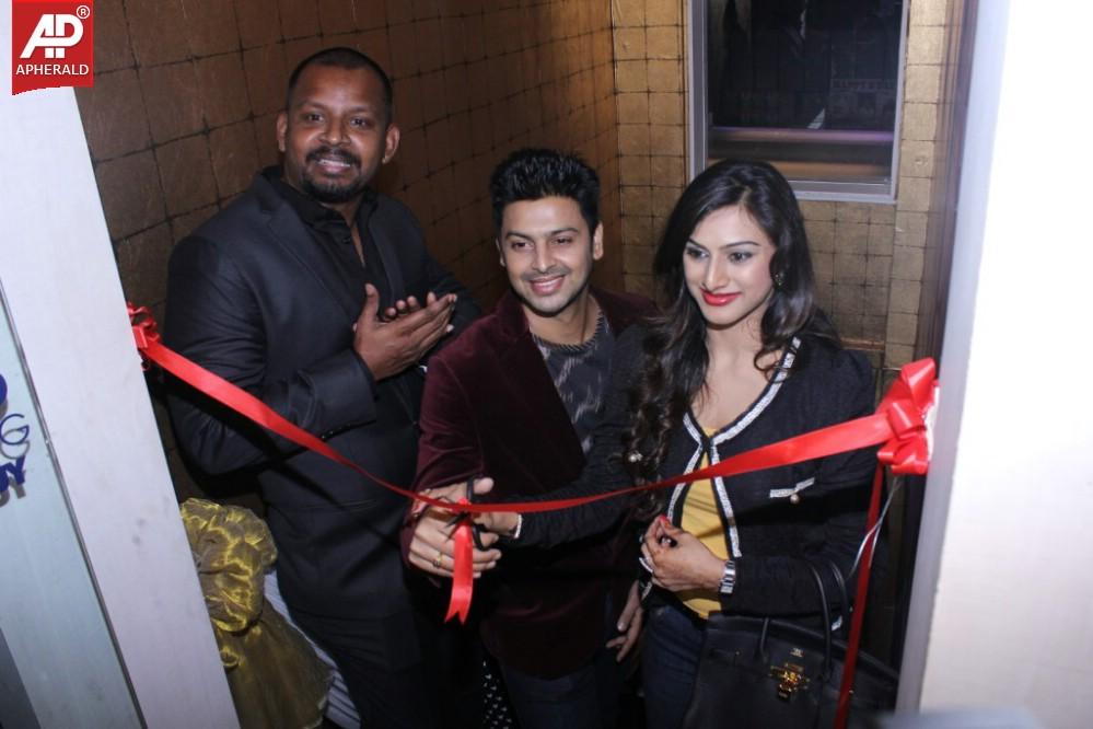 Essensuals Salon Launch In India