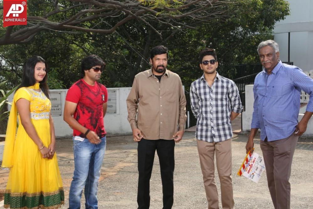 Evariki Evaru Movie Opening