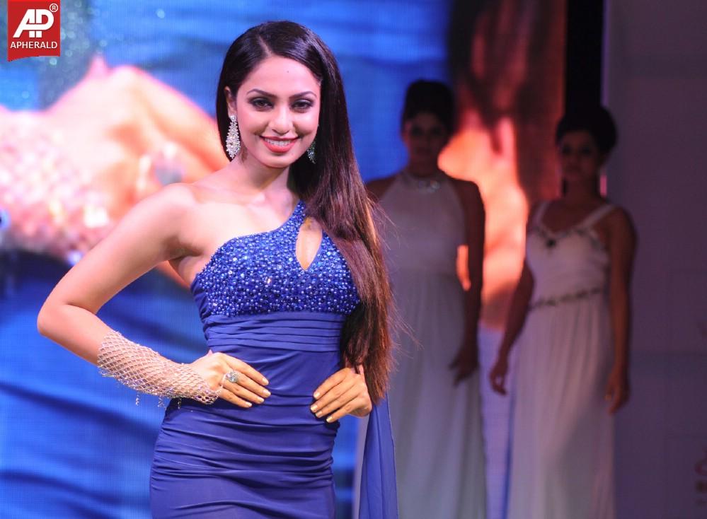 Femina Sparkle Fest 2014 Fashion Show