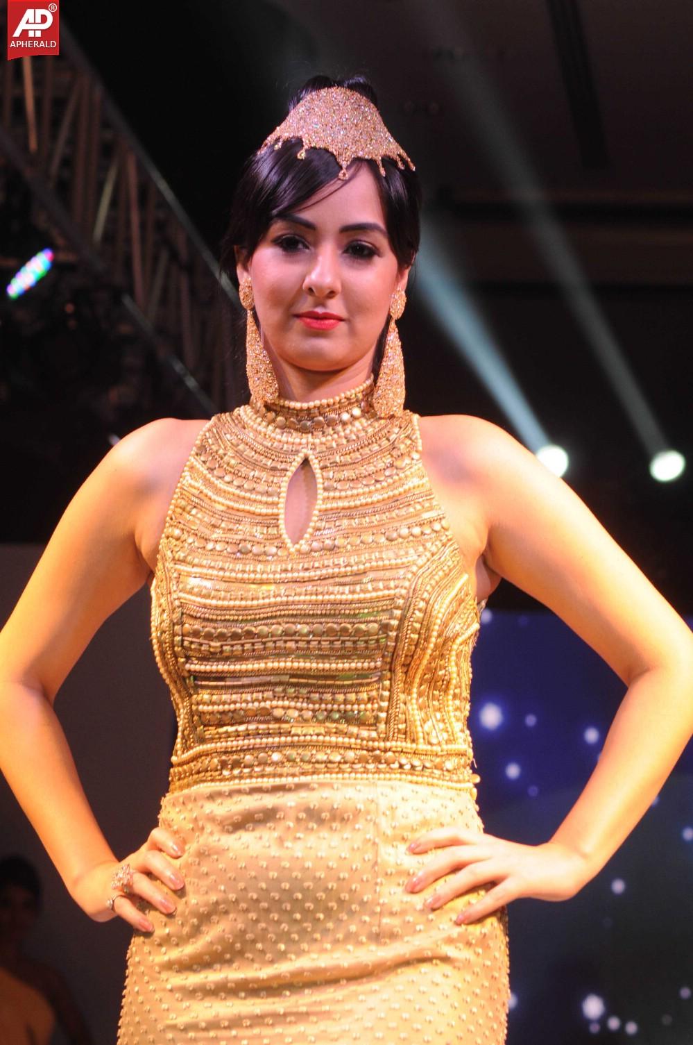 Femina Sparkle Fest 2014 Fashion Show