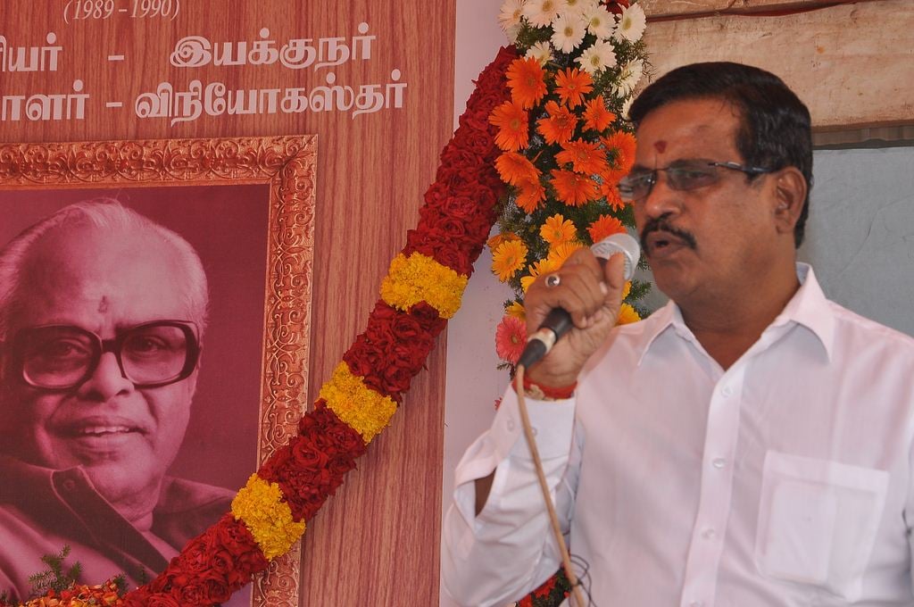 Filmmaker K Balachander Ninaivu Anjali
