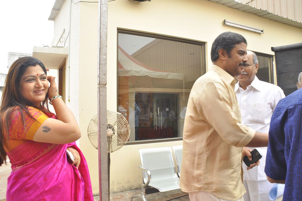 Filmmaker K Balachander Ninaivu Anjali