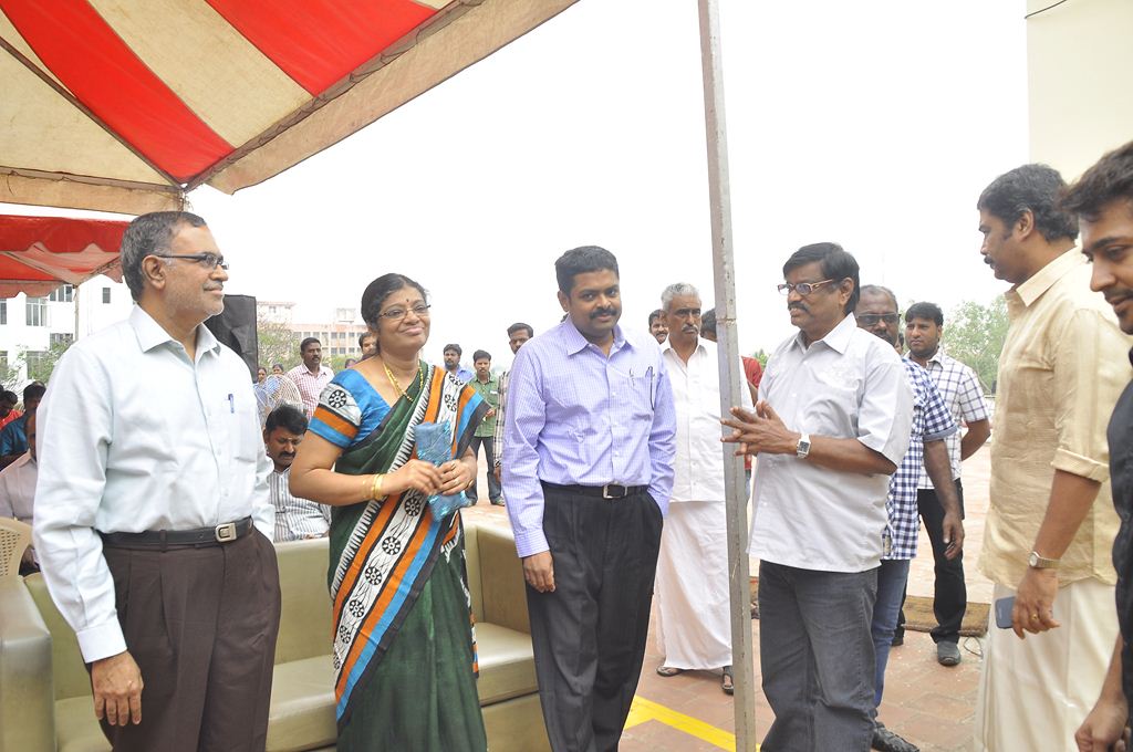Filmmaker K Balachander Ninaivu Anjali