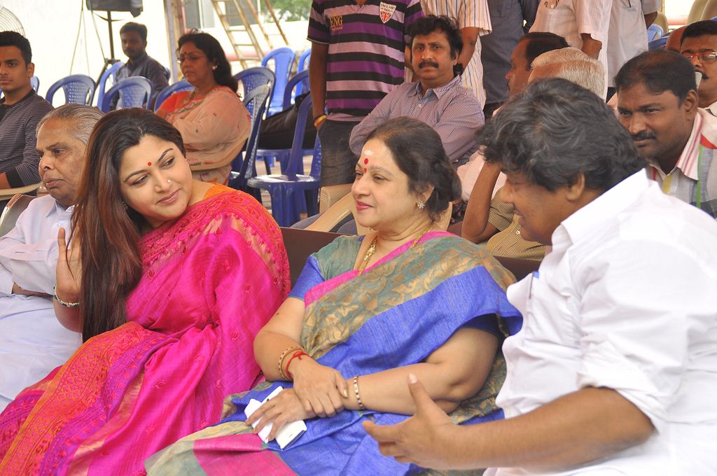 Filmmaker K Balachander Ninaivu Anjali