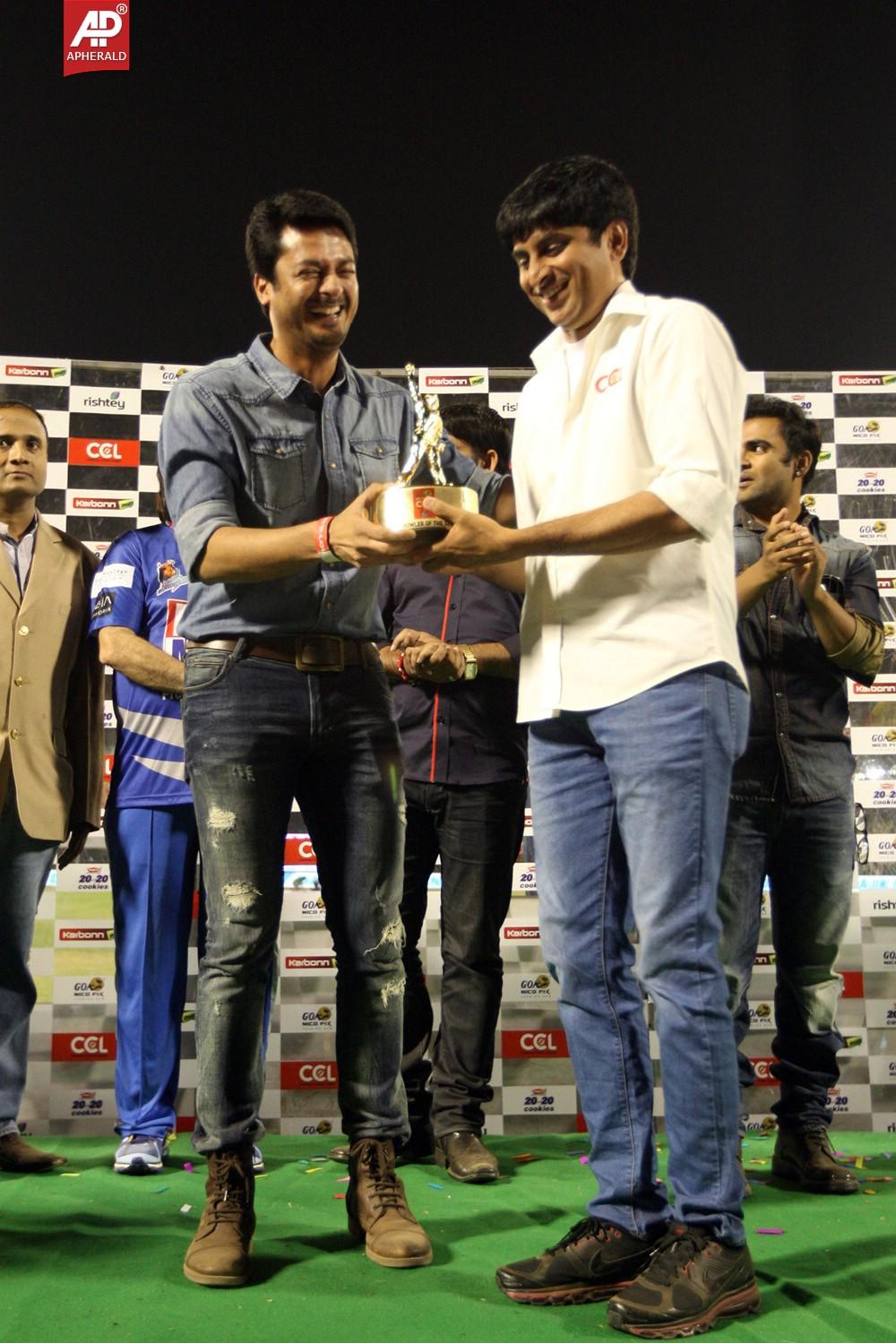 Final Karnataka Bulldozers Vs Kerala Match