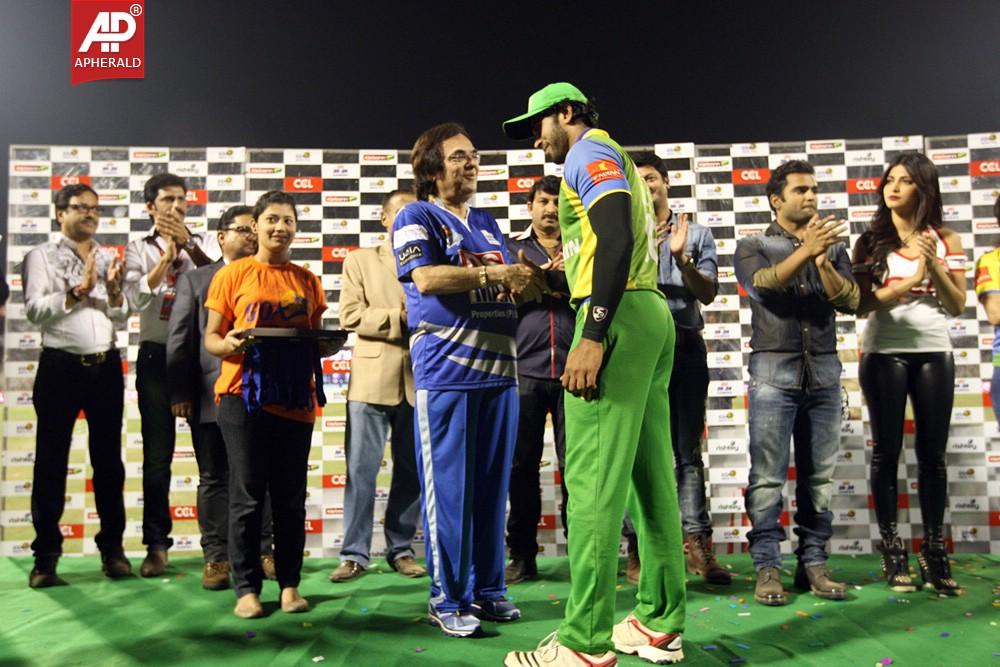 Final Karnataka Bulldozers Vs Kerala Match