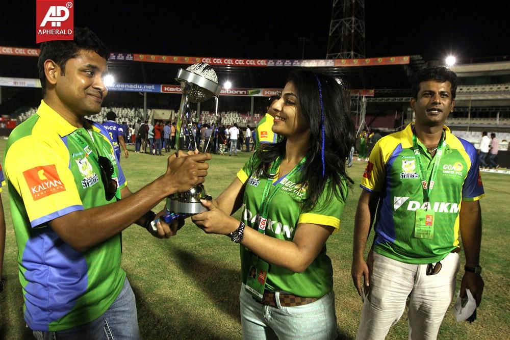 Final Karnataka Bulldozers Vs Kerala Match