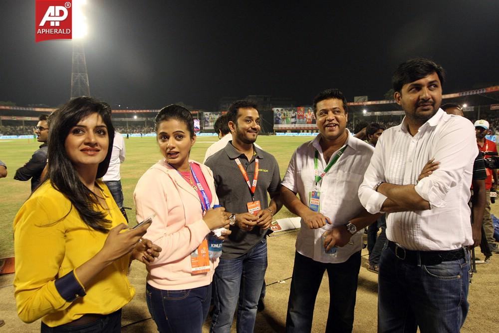 Final Karnataka Bulldozers Vs Kerala Match