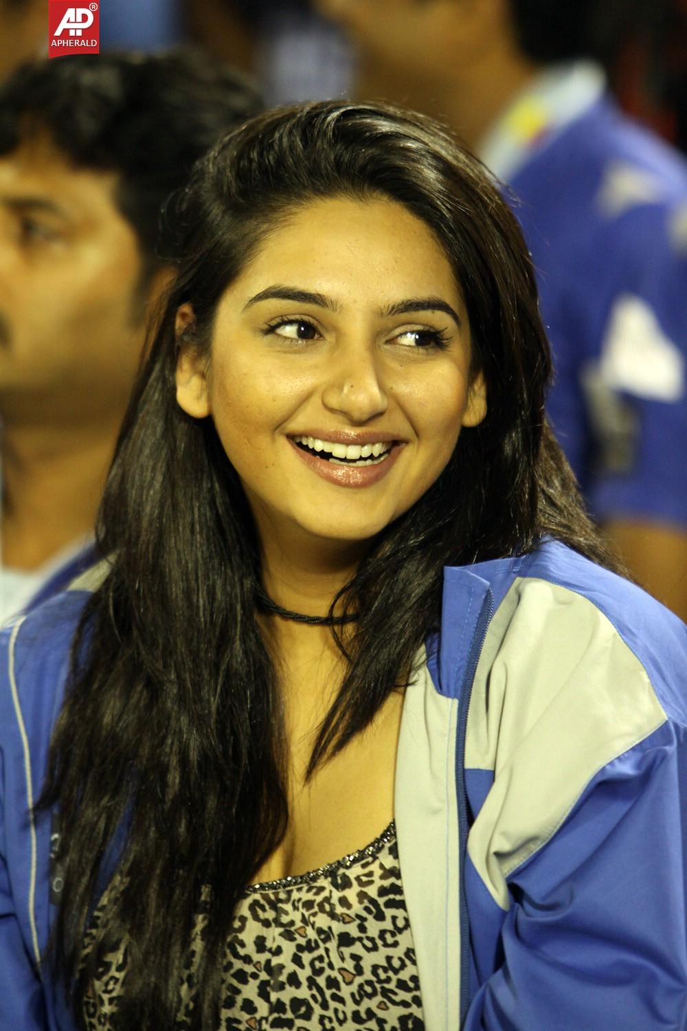 Final Karnataka Bulldozers Vs Kerala Match