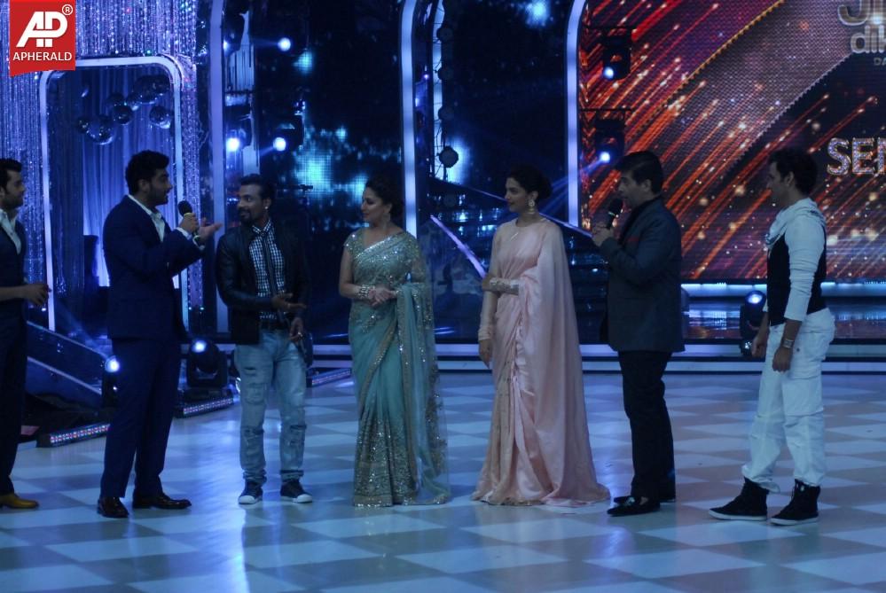 Finding Fanny Movie Promotions At Jhalak Dikhla Jaa 7