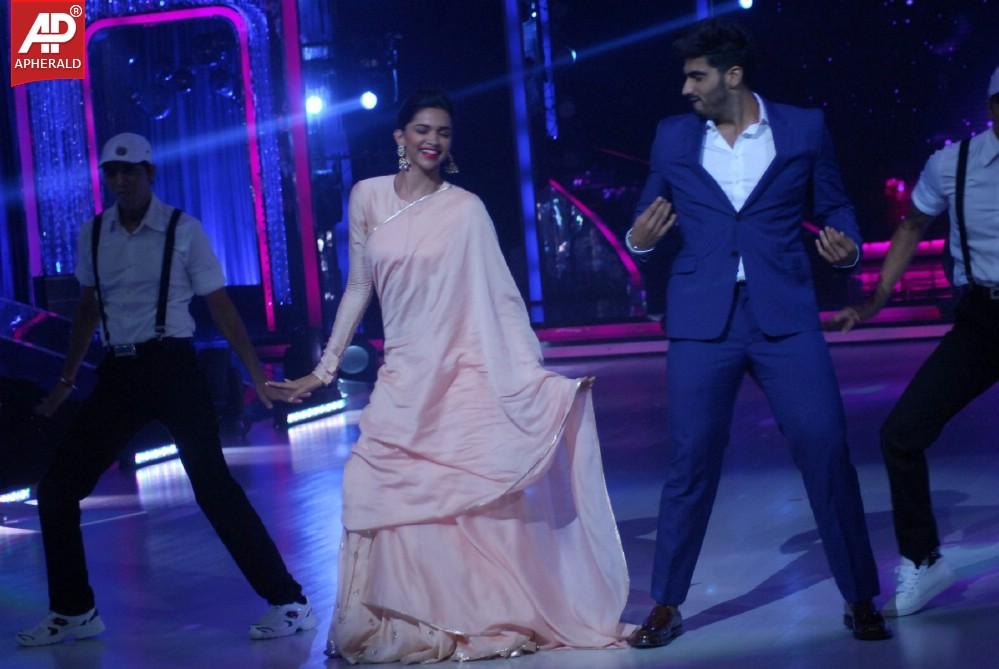 Finding Fanny Movie Promotions At Jhalak Dikhla Jaa 7