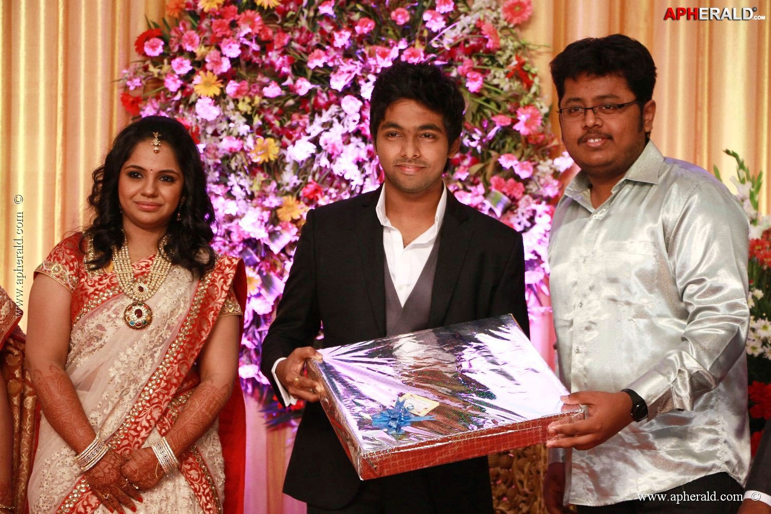 G V Prakash Kumar Saindhavi Reception Photos