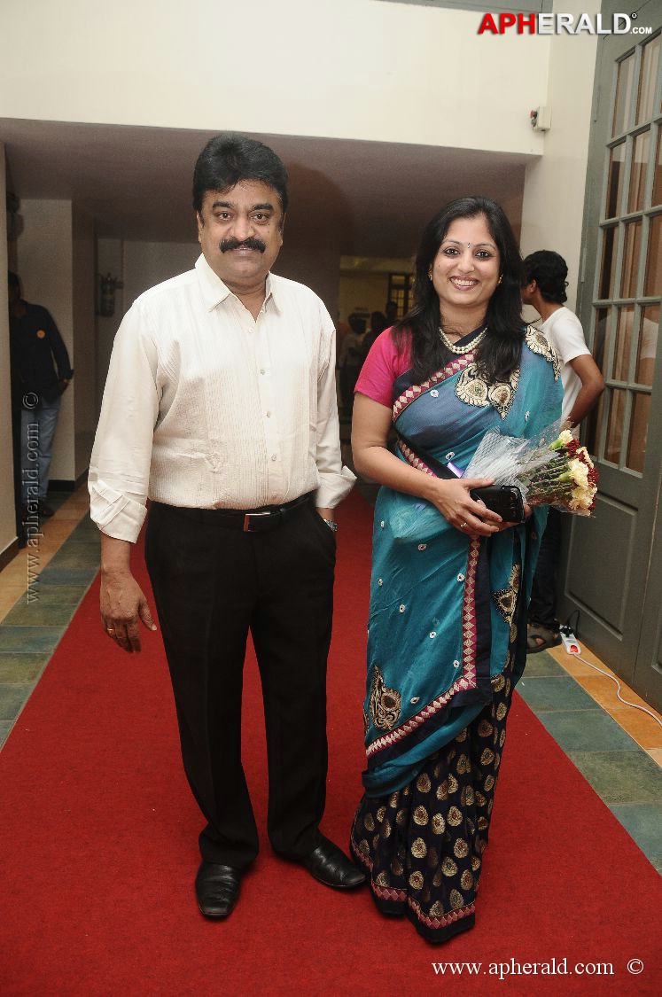 G V Prakash Kumar Saindhavi Reception Photos