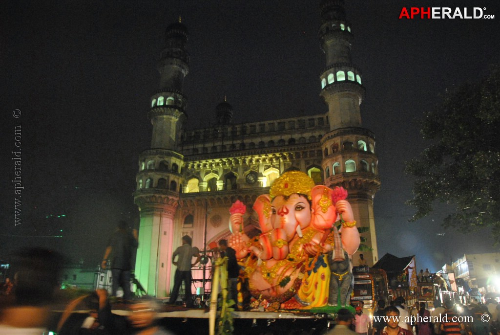 Ganesh Visarjan Photos at Hyd 2