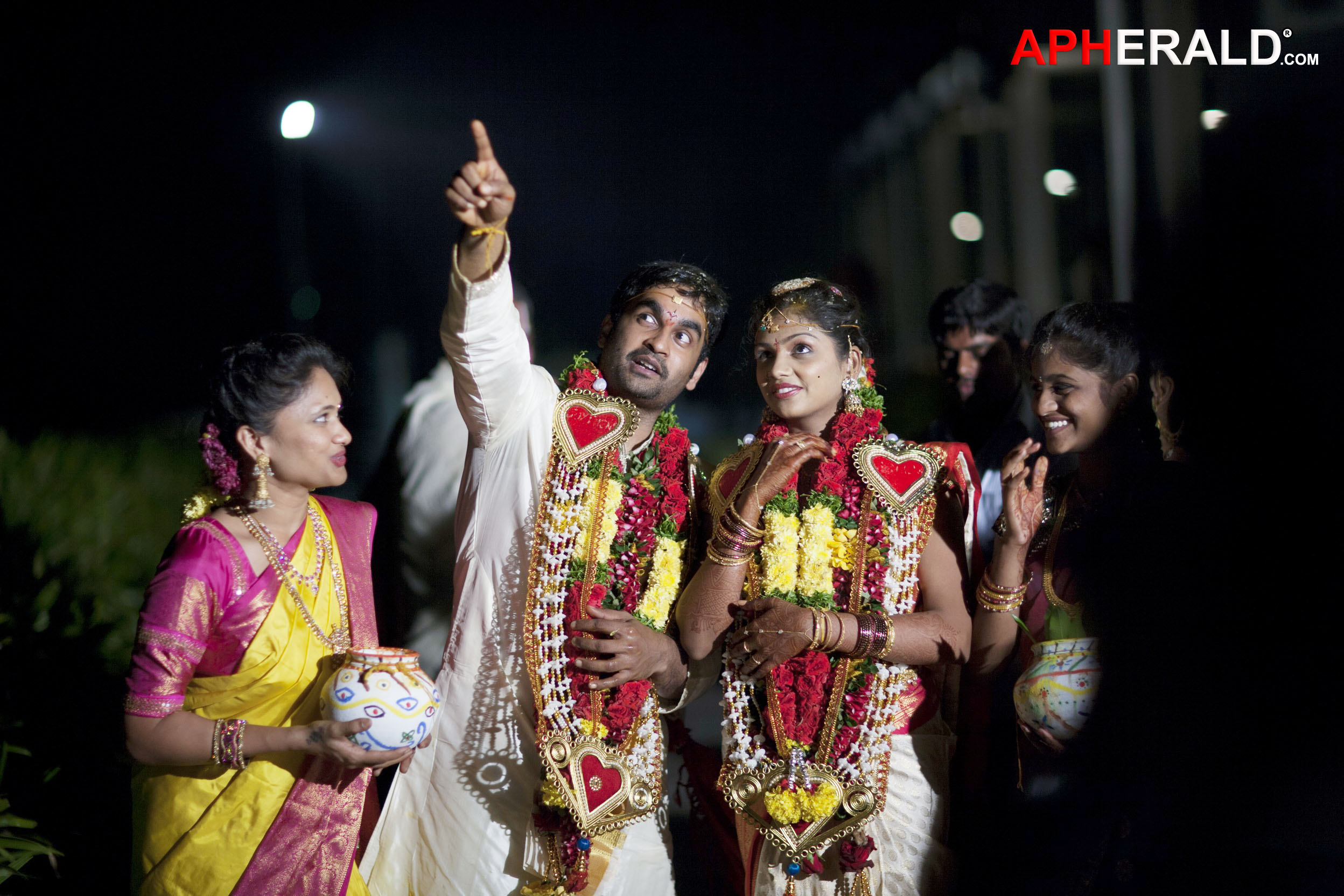Gautam Jyotsna Wedding Pics