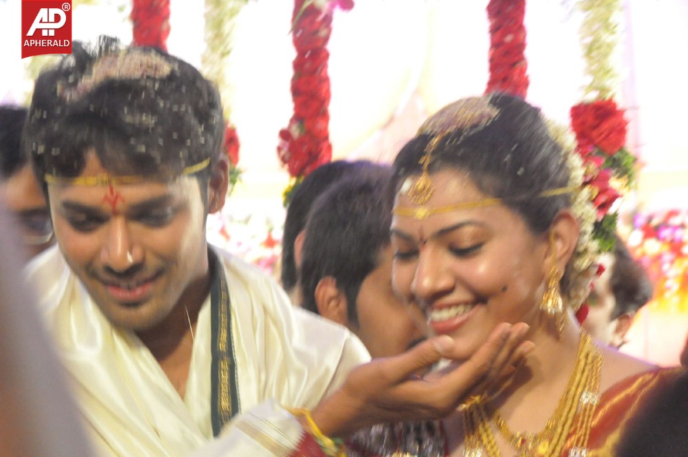 Geeta Madhuri Wedding Photos 1
