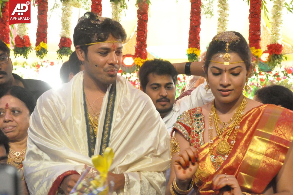 Geeta Madhuri Wedding Photos 1