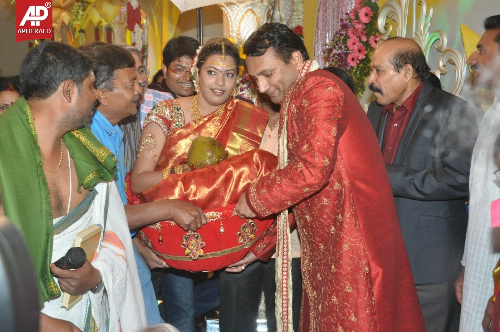 Geeta Madhuri Wedding Photos 1