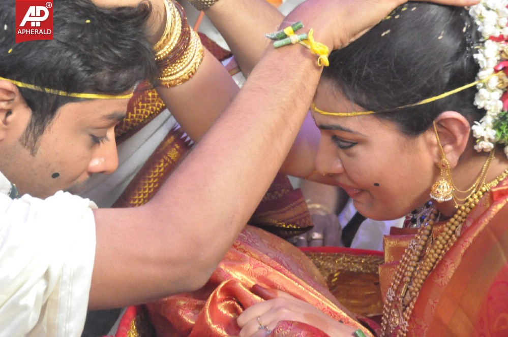 Geeta Madhuri Wedding Photos 1