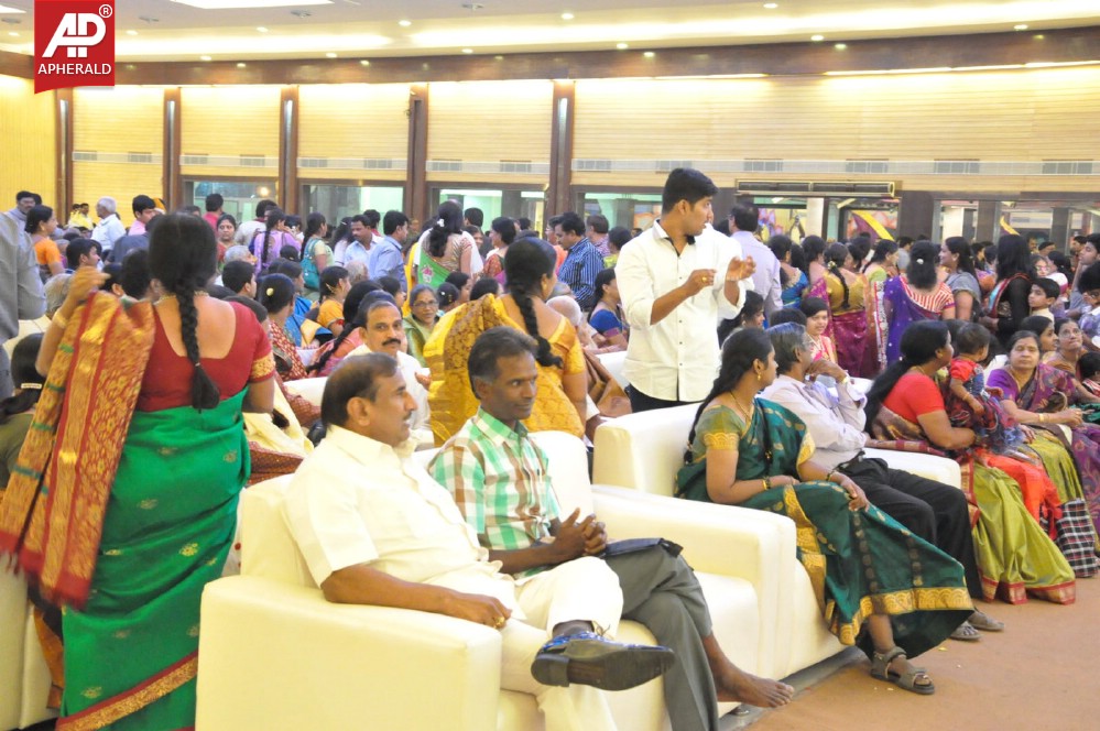 Geeta Madhuri Wedding Photos