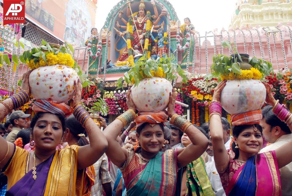 Golconda Bonalu Jathara Images