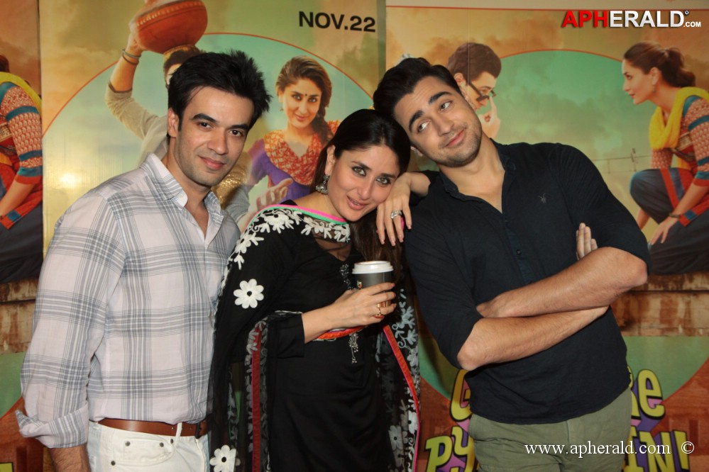 Gori Tere Pyaar Mein Promotion at R City Mall