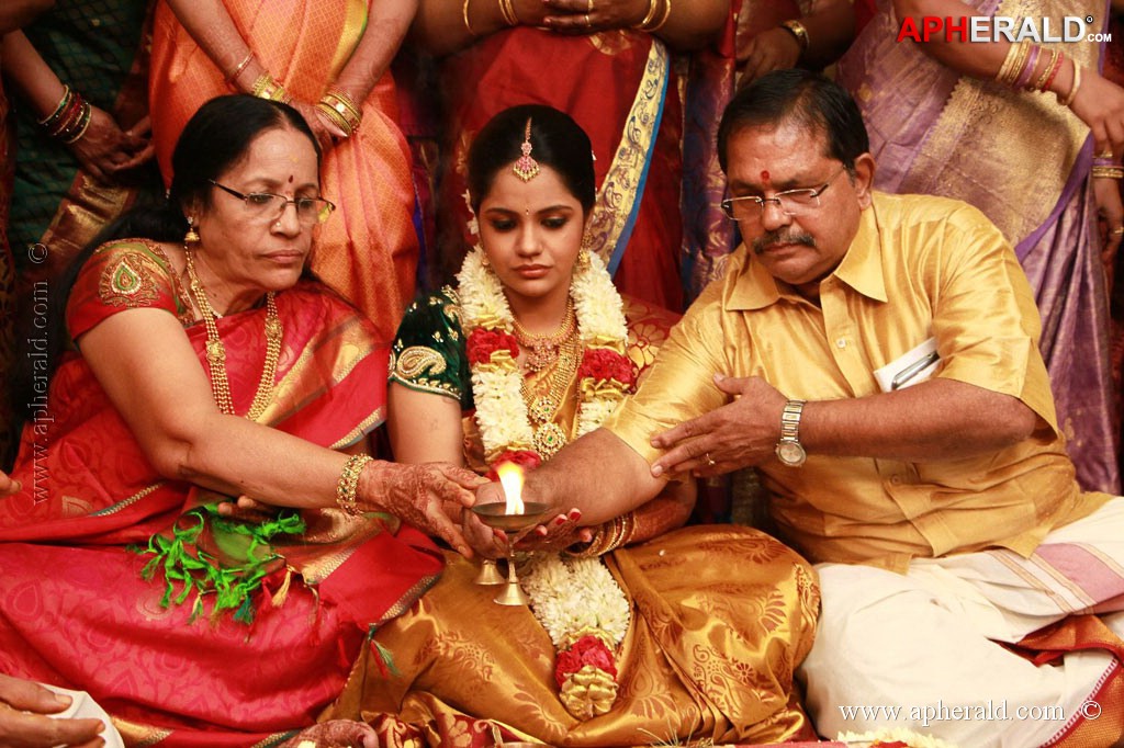 GV Prakash Kumar and Saindhavi Wedding Photos