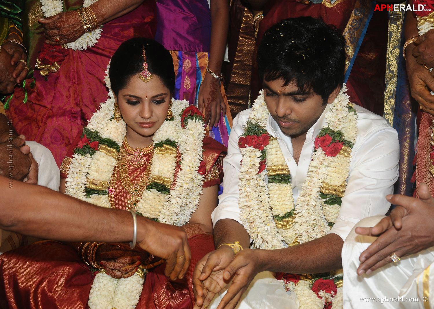 G.V.Prakash & Saindhavi Marriage Photos