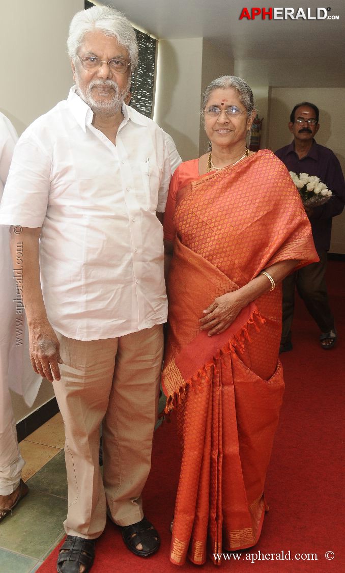 G.V.Prakash & Saindhavi Marriage Photos