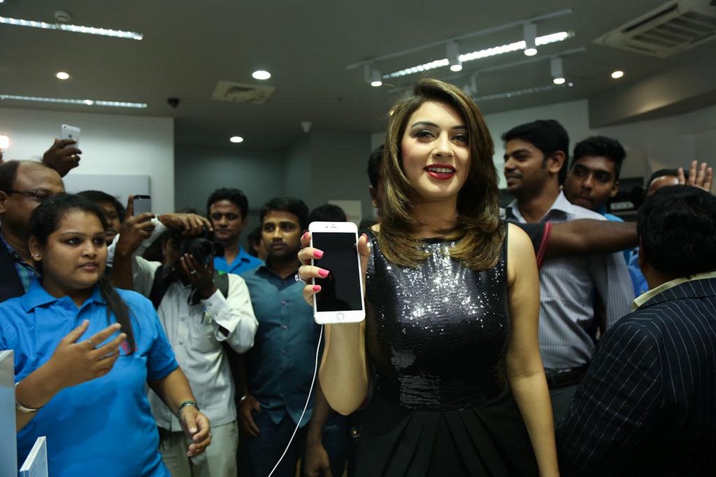 Hansika Launch New iPhone 6