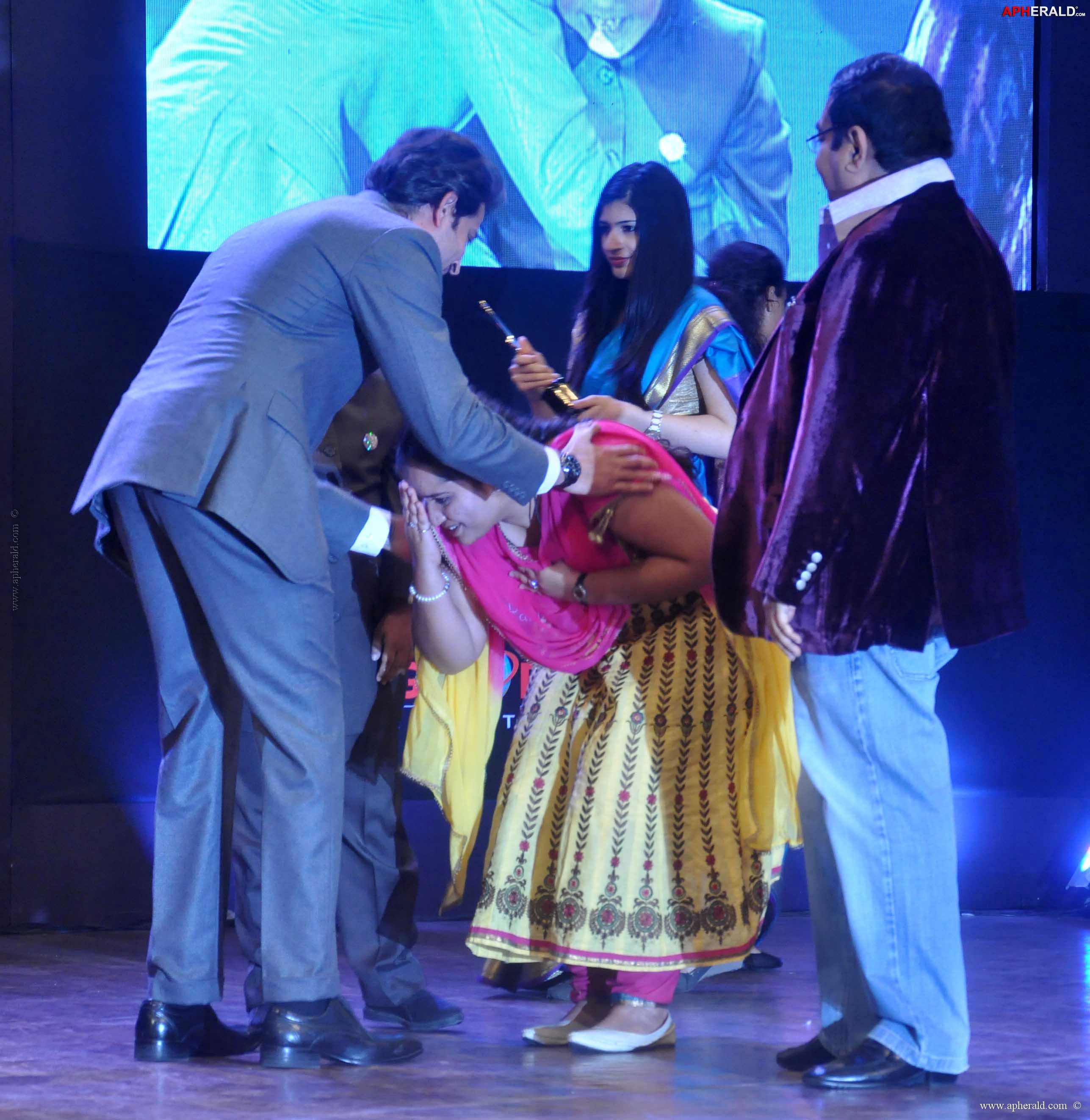 Hrithik Roshan at 8th Positive Health Awards 