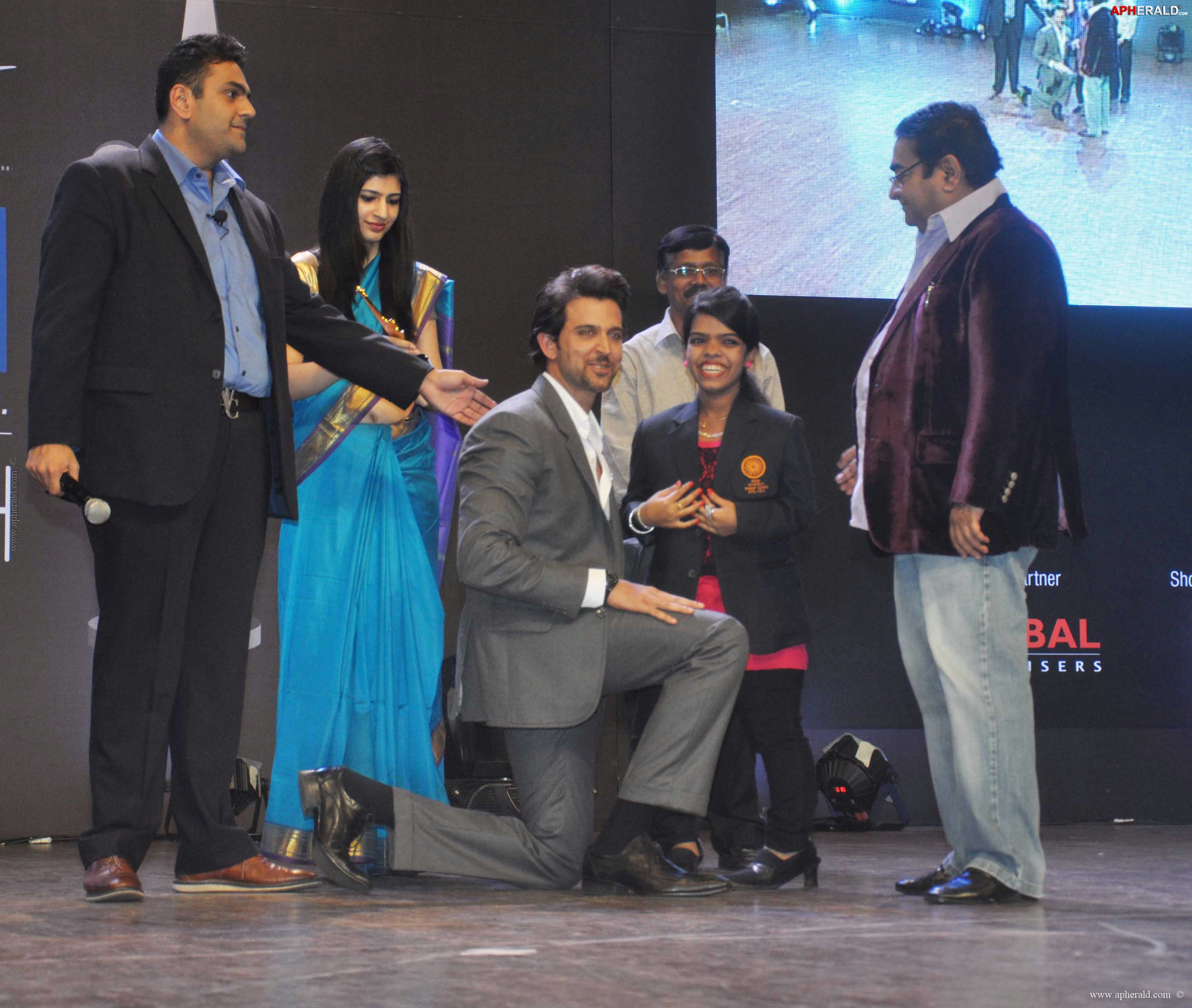 Hrithik Roshan at 8th Positive Health Awards 