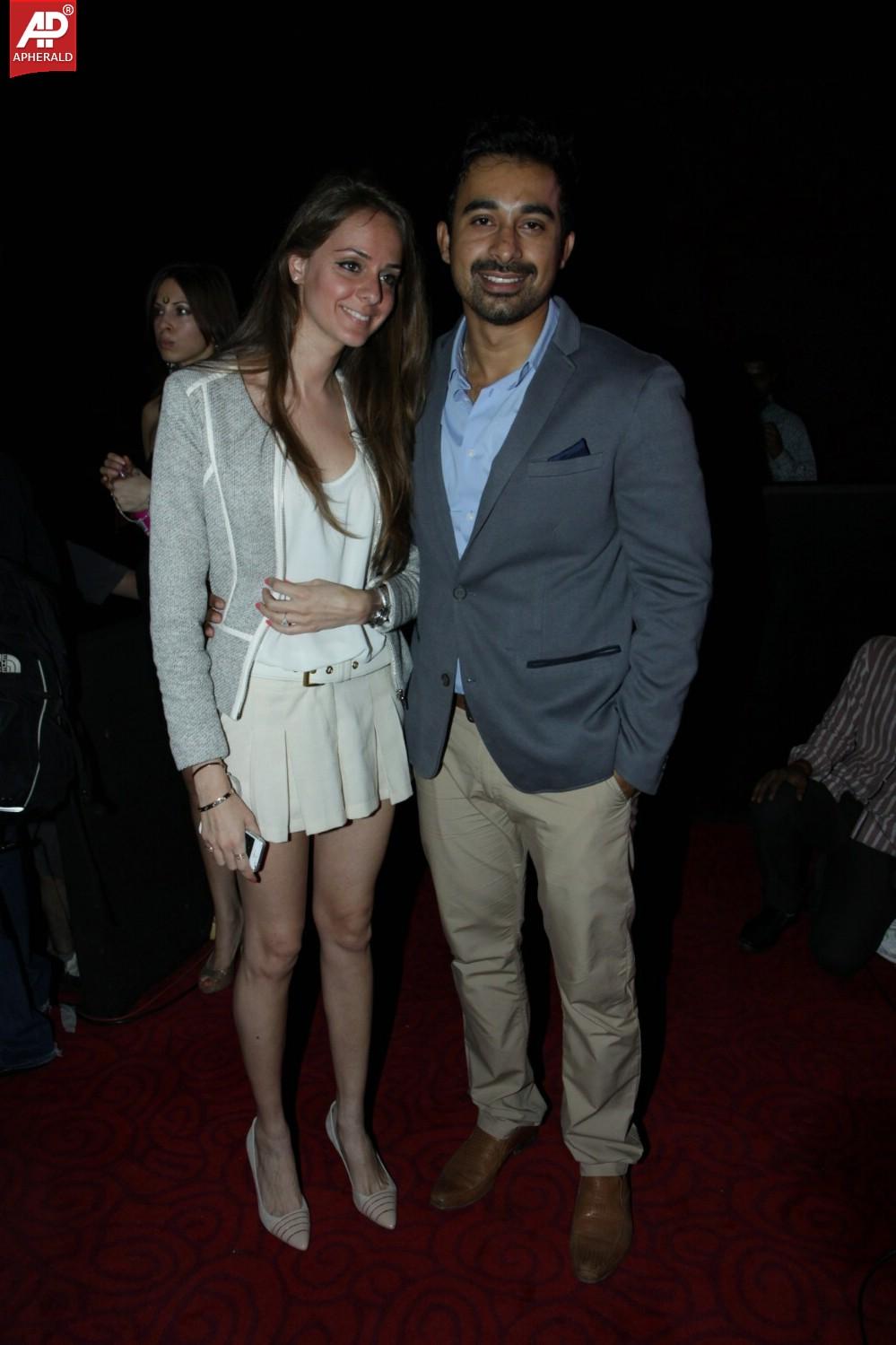 Hrithik Roshan Launch Sharafat Gayi Tel Lene Trailer