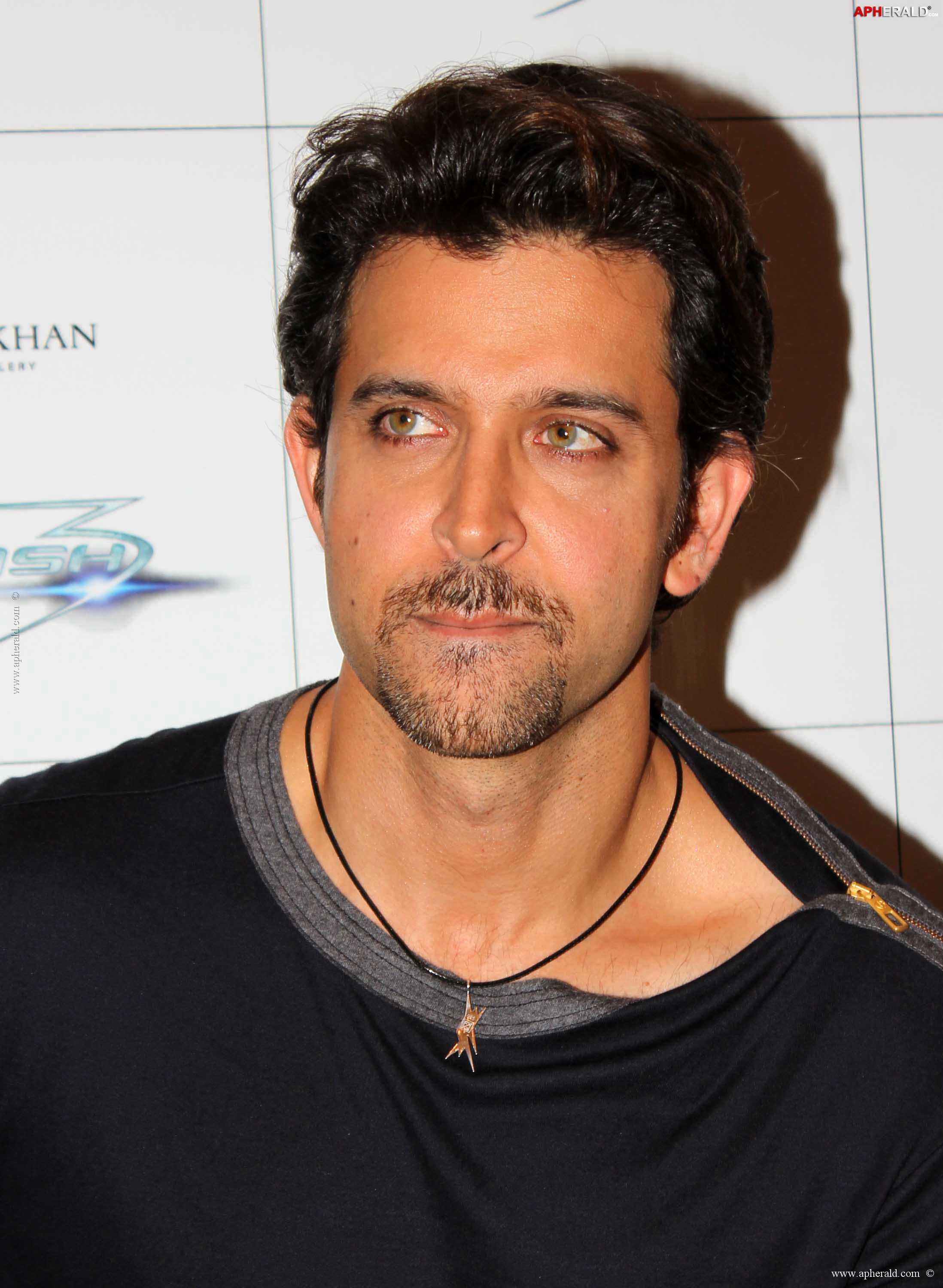 Hrithik Roshan Launch 'Krrish 3' Jewellery