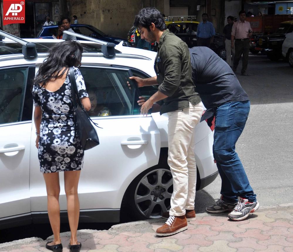 Humpty Sharma Ki Dhulhania Movie Team At Radio Mirchi 98.3