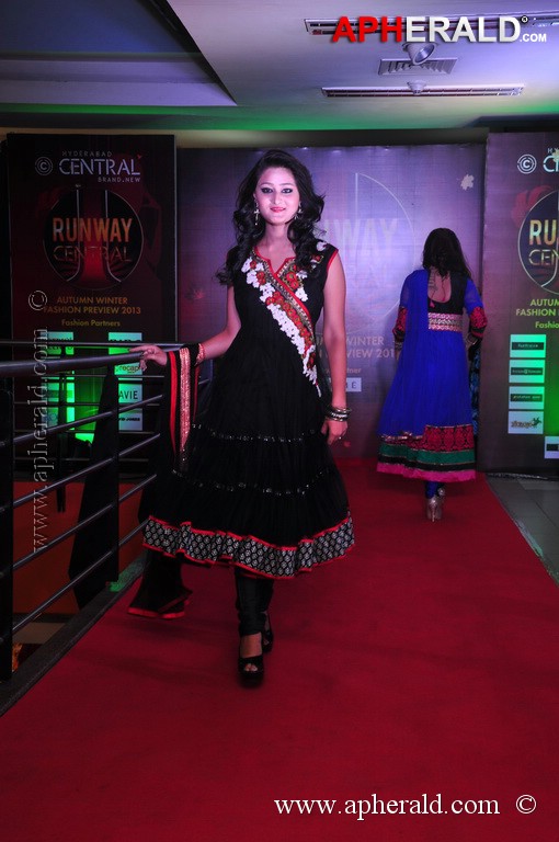 hyderabad central fashion shows