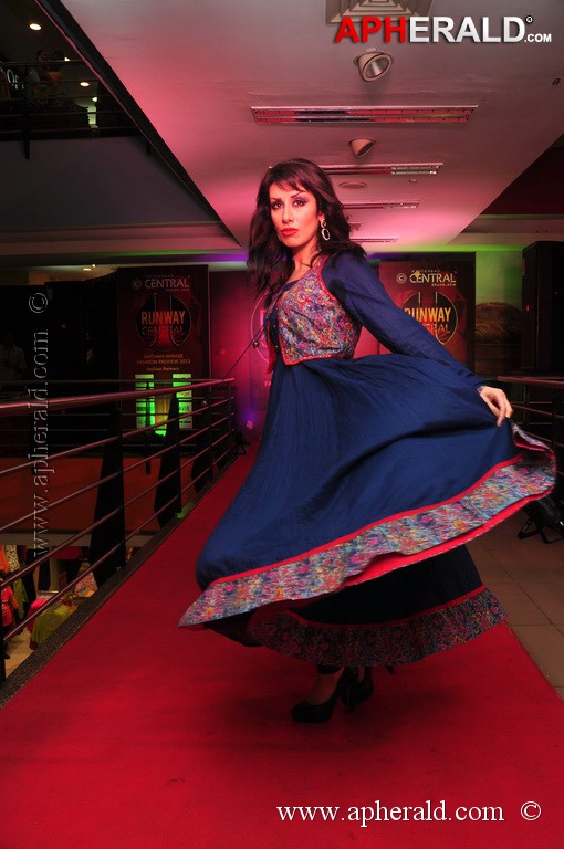 hyderabad central fashion shows