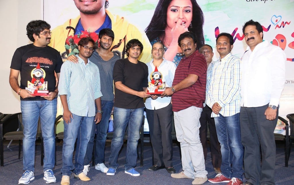 I am in Love Movie Platinum Disc Function