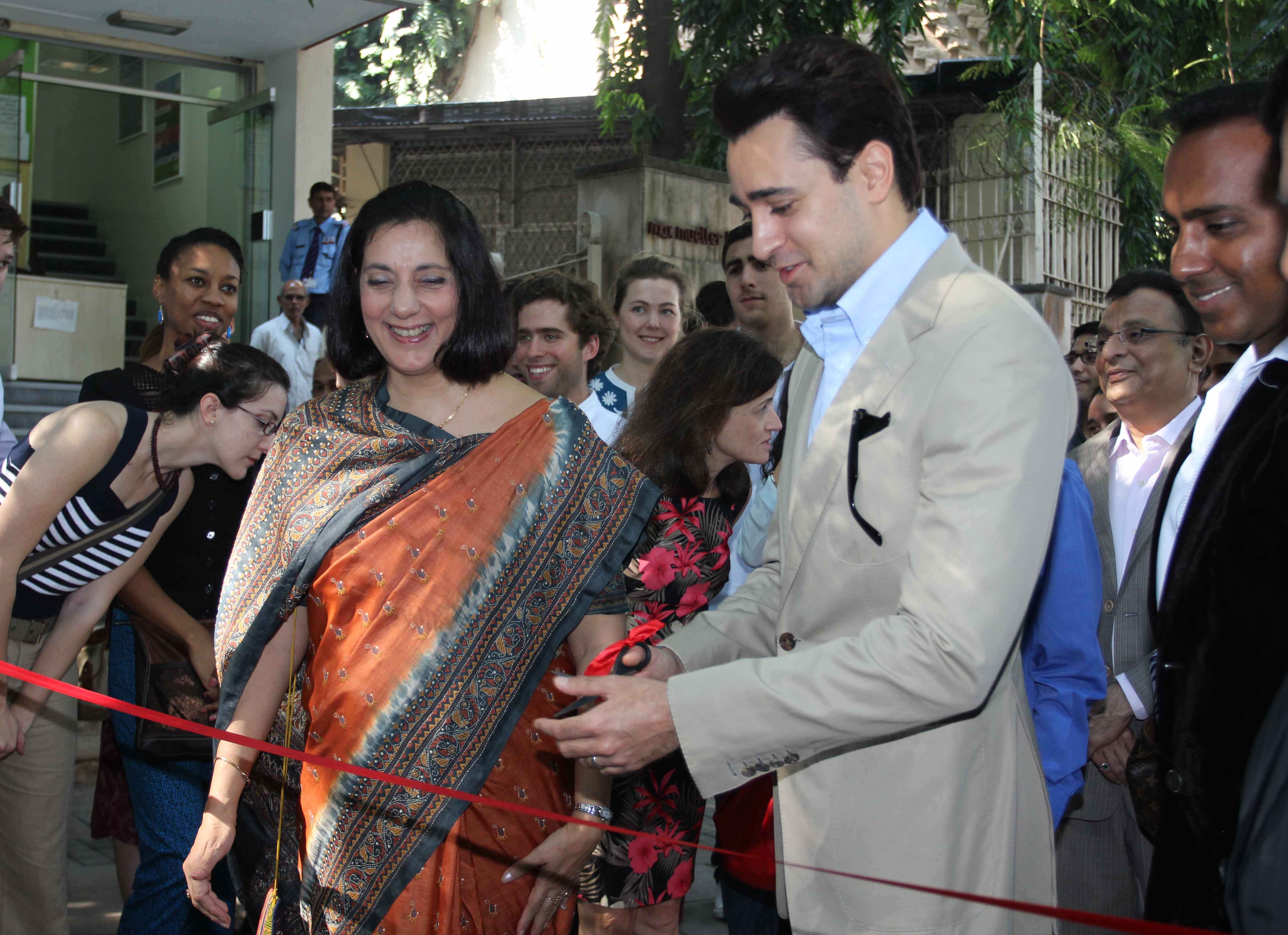 Imran Khan Inaugurates The IMCs Portlands Exhibition