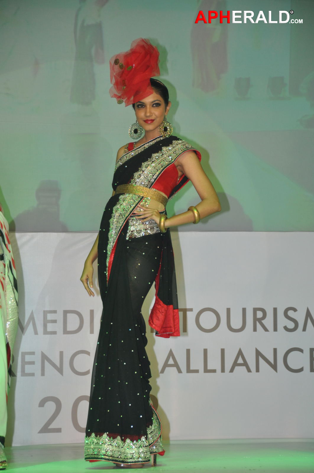 IMTCA 2012 Fashion Show By Neelam Ashley At The Park Hotel