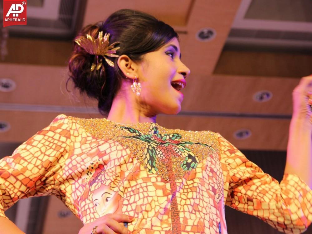 Indian Models Ramp Walk at CIFW Day 3