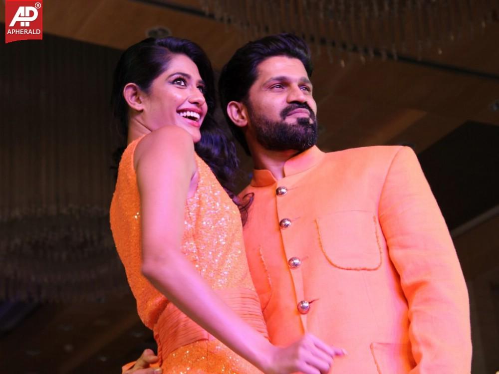 Indian Models Ramp Walk at CIFW Day Photos