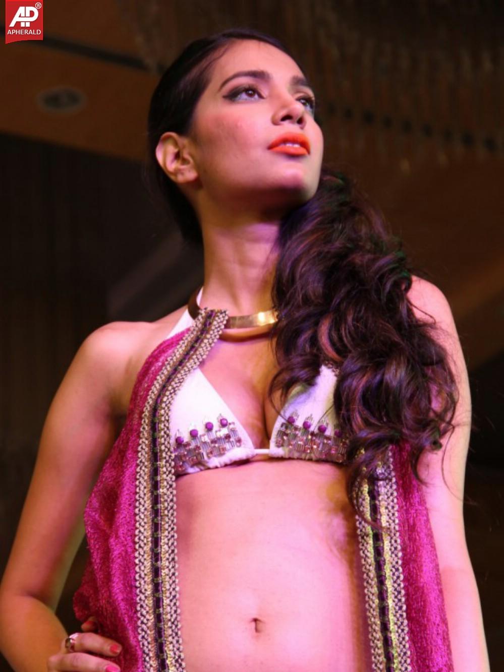 Indian Models Ramp Walk at CIFW Day Photos